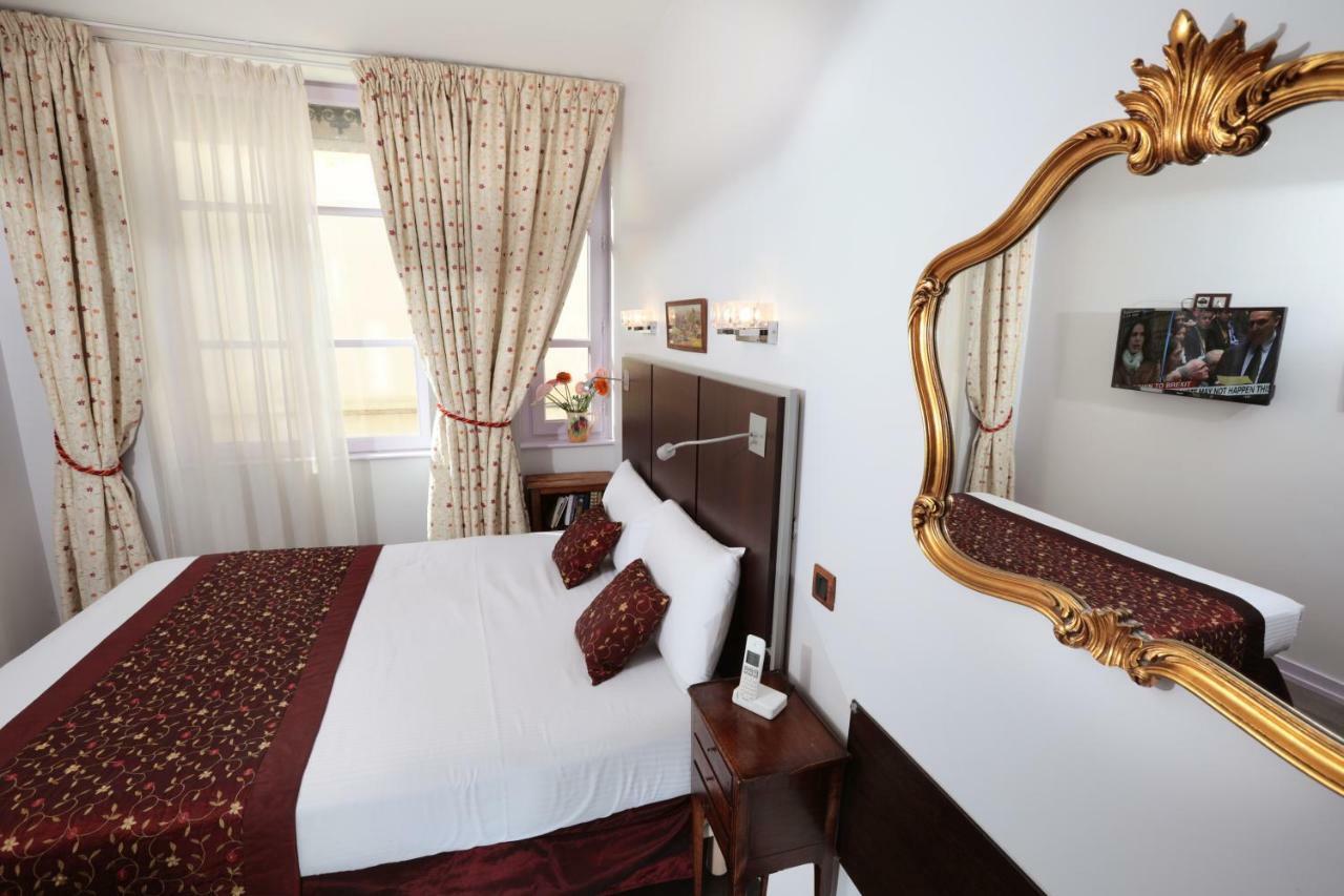 Hotel Des Celestins Lyon Exterior photo